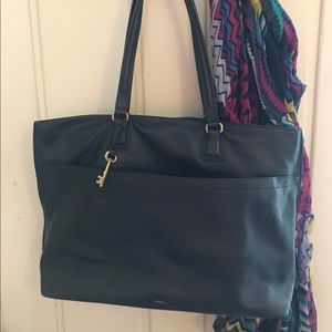 Fossil Julia Tote in Black